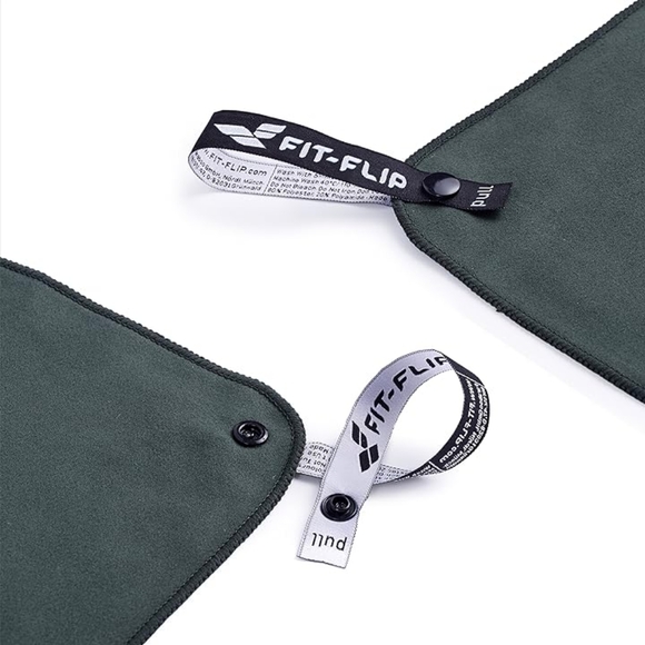 Fit-Flip Dark Gray Microfiber Travel Towel - Picture 1 of 8